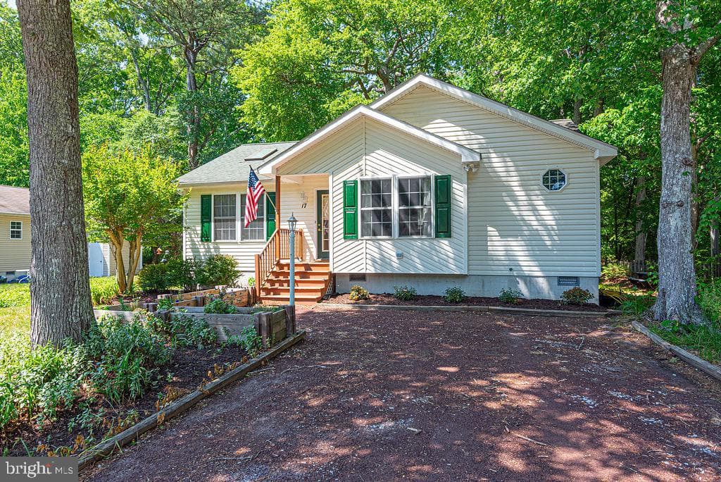 17 Greenwood Lane photo 34