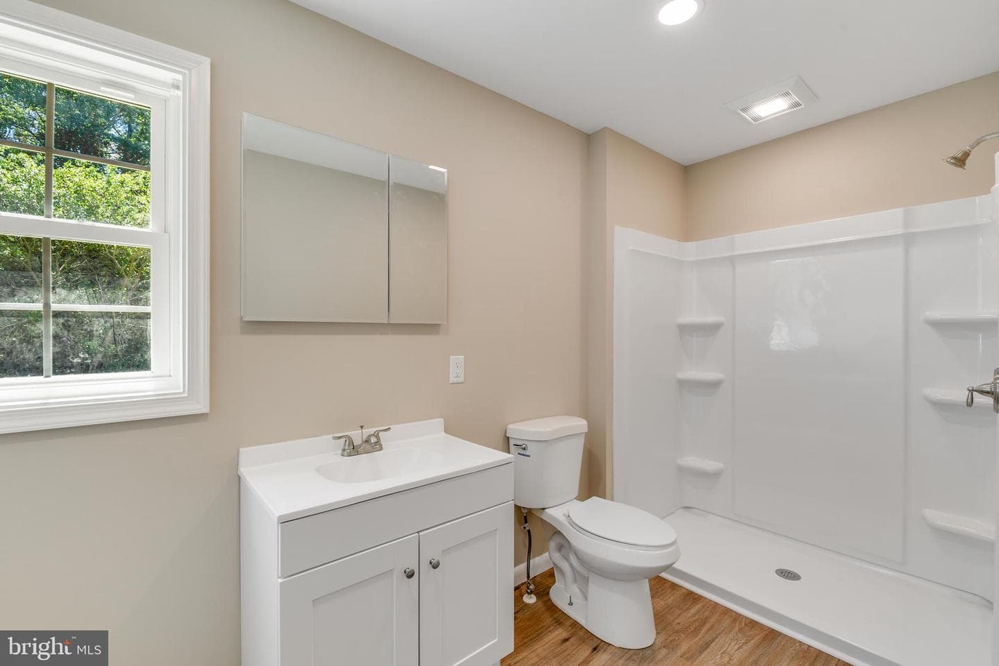 10540 Flower Street photo 18