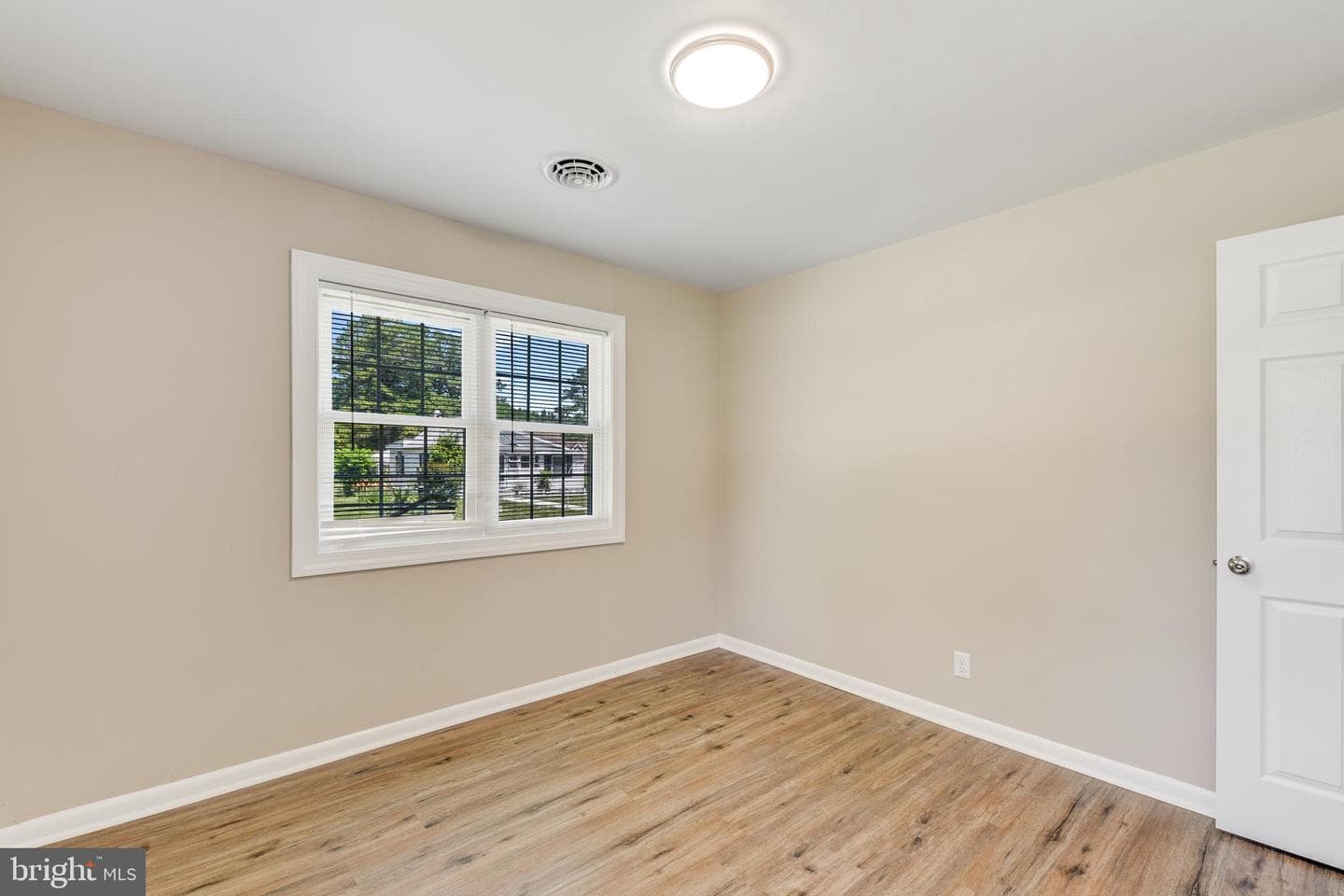 10540 Flower Street photo 19