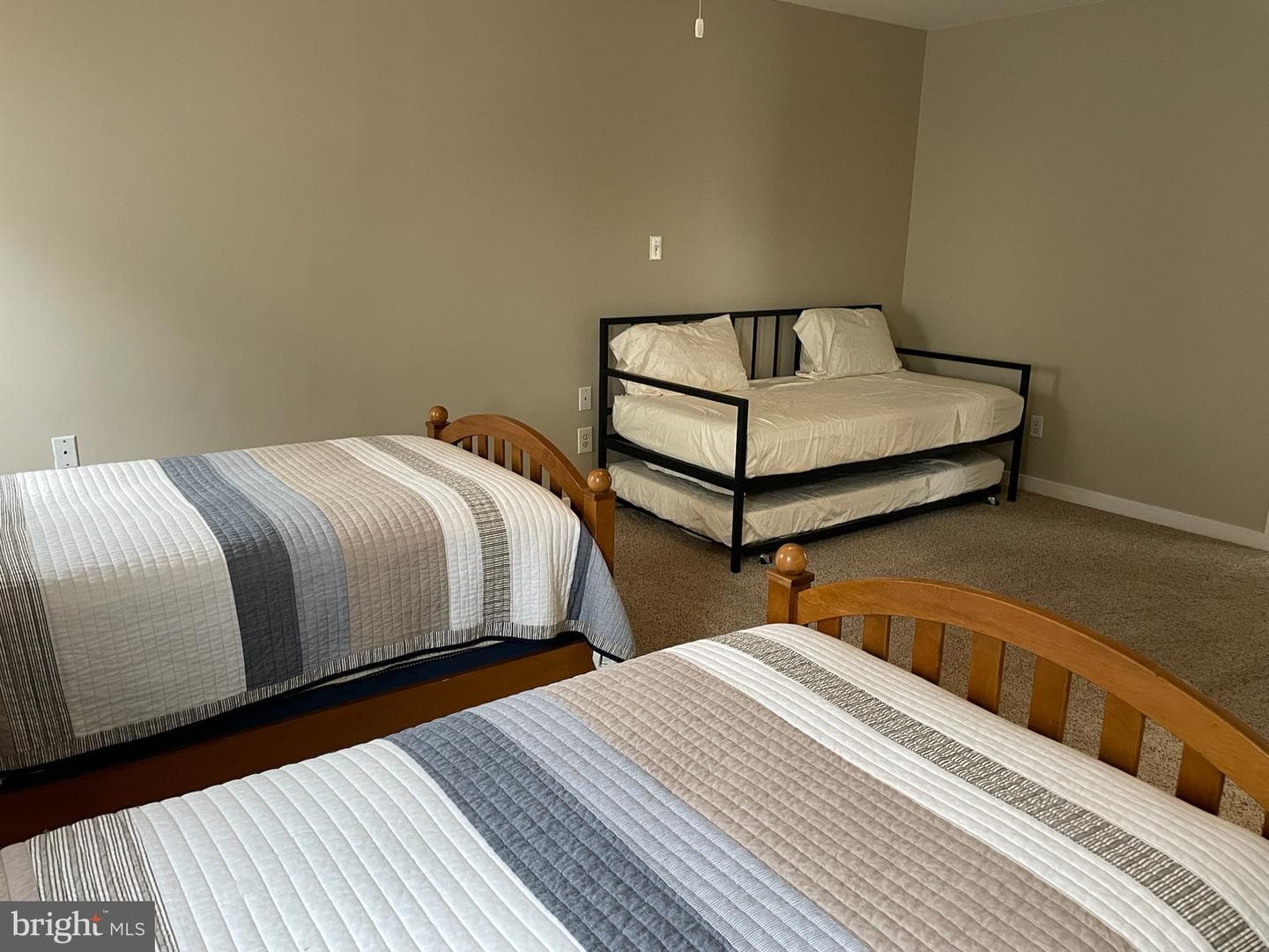 10 Stacy Court photo 59