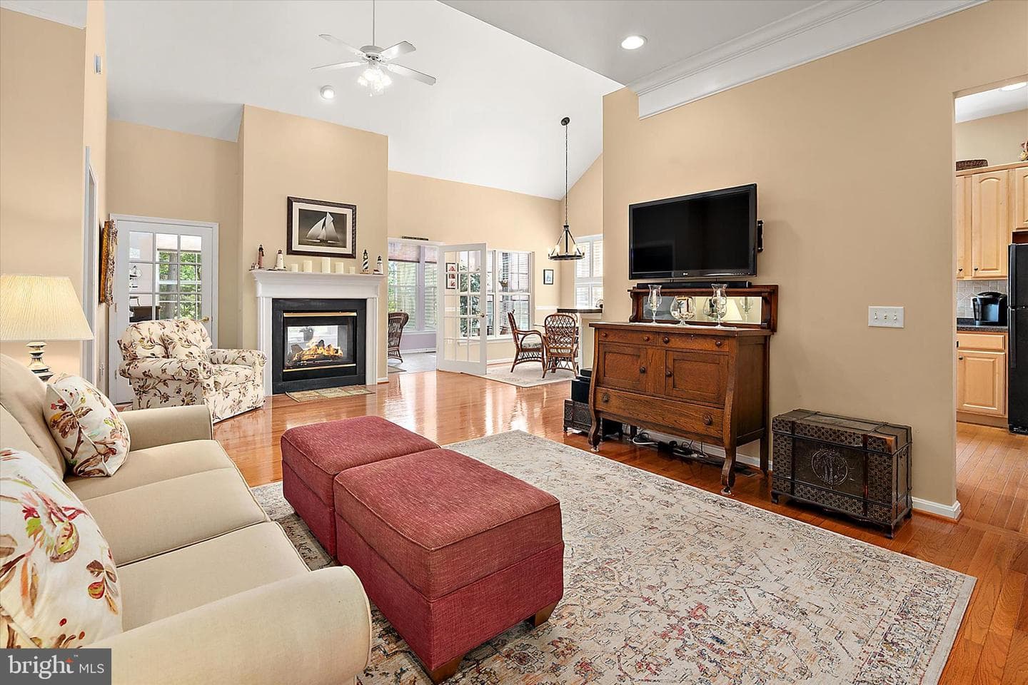 95 Chatham Court photo 8