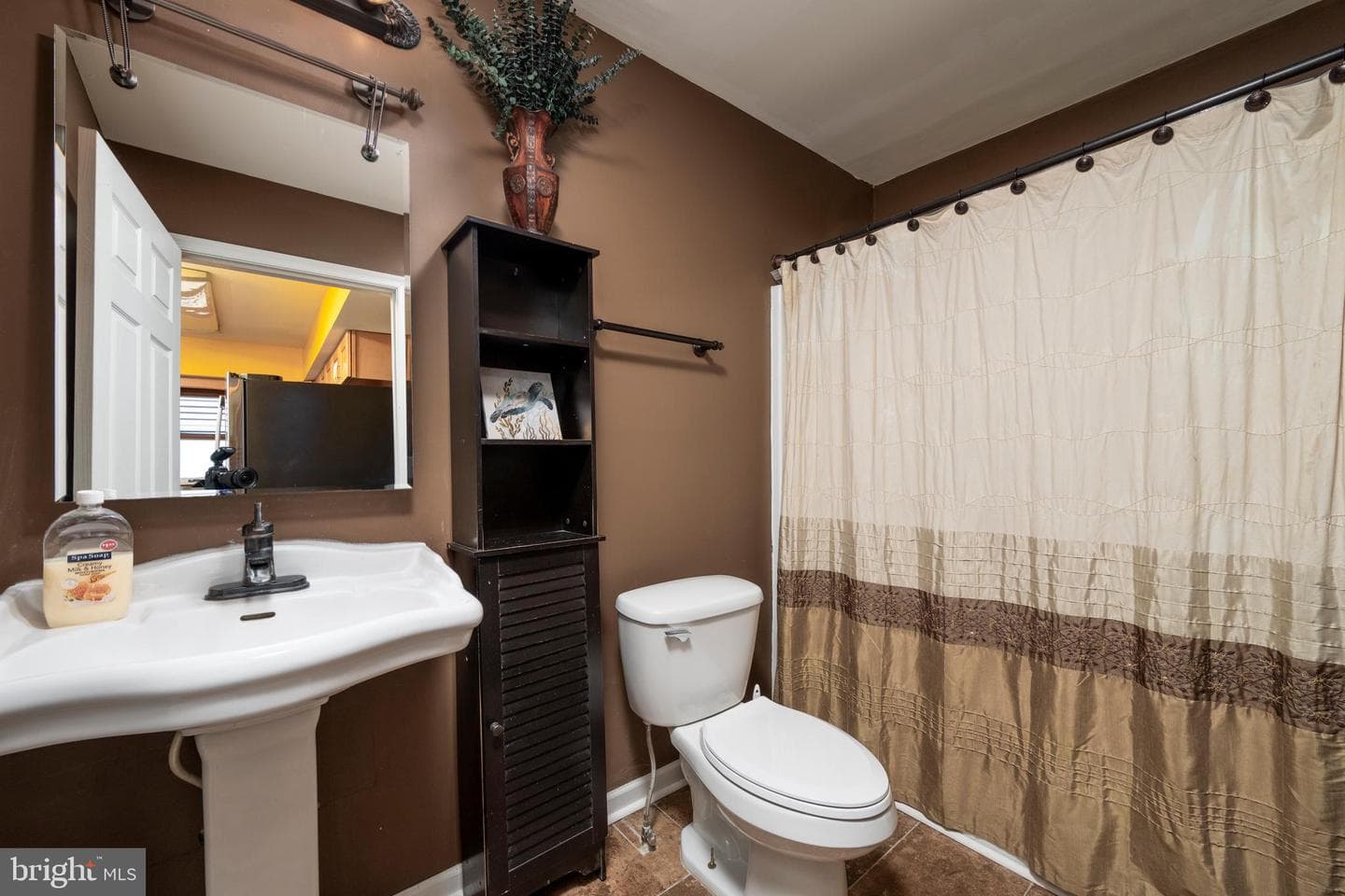 14211 Dukes Avenue #203 photo 18