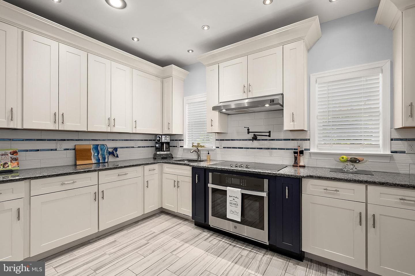 10316 Plantation Ln photo 18