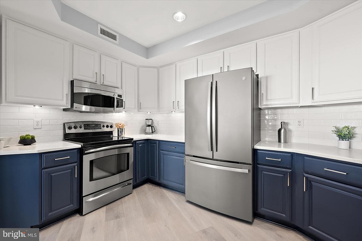 121 81st Street #602 photo 38