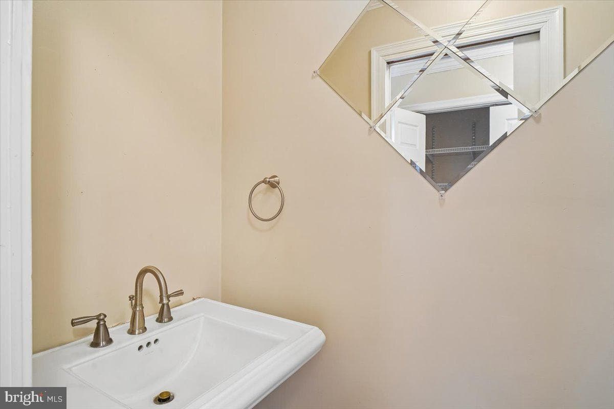 10541 Shady Dr photo 13