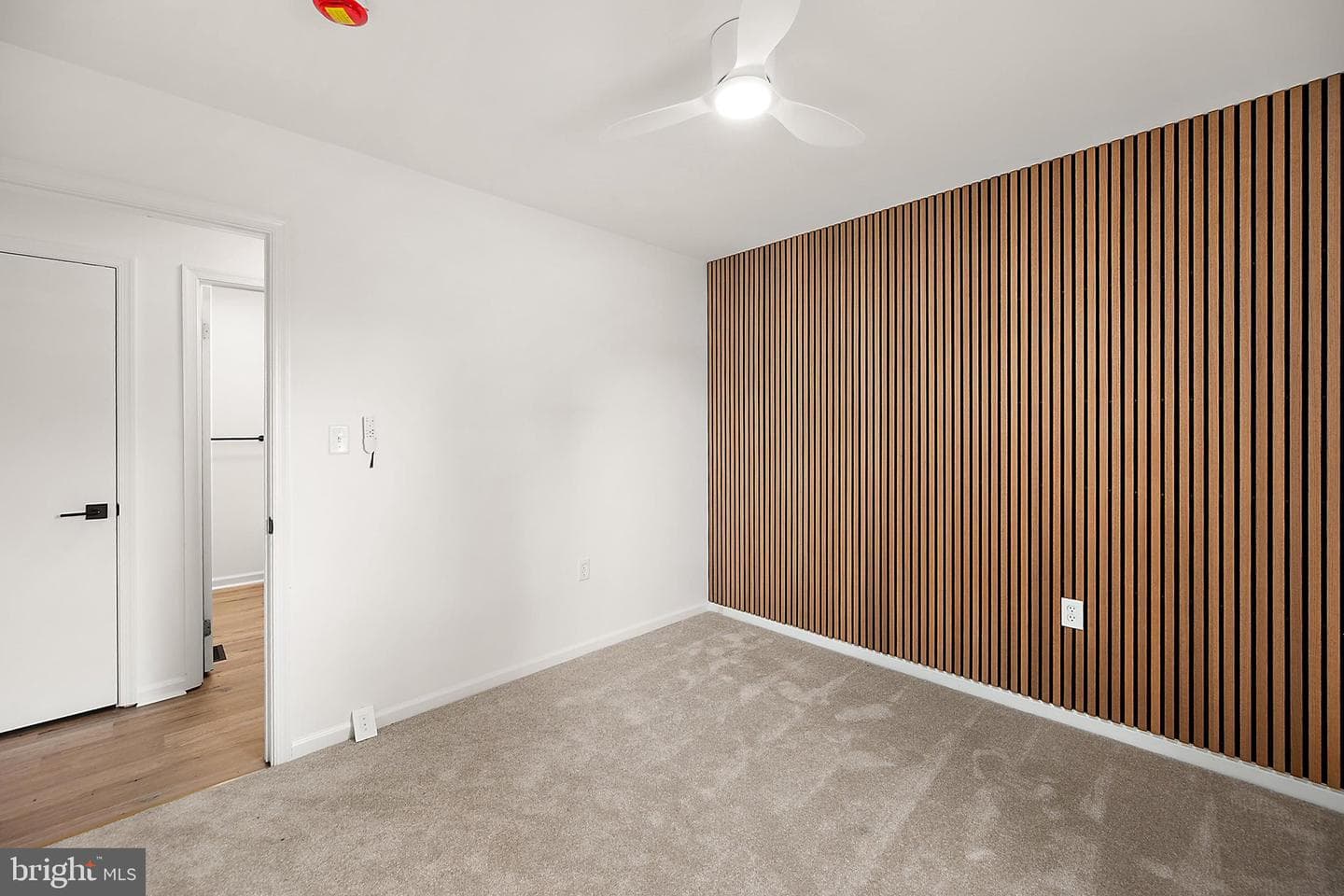 302 Franklin Avenue photo 18