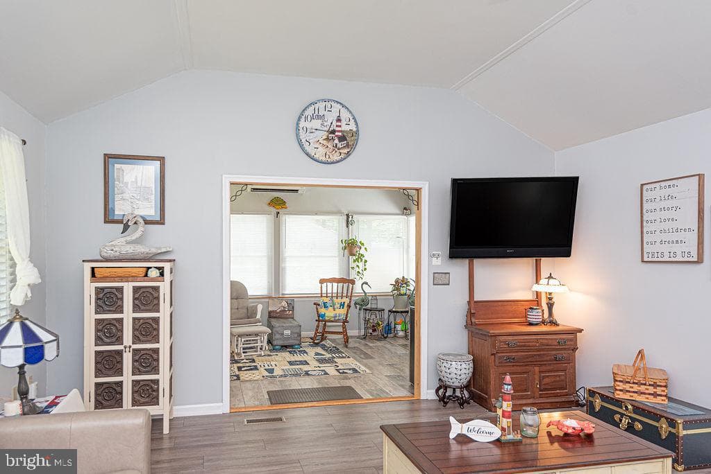 151 Sandyhook Road photo 23