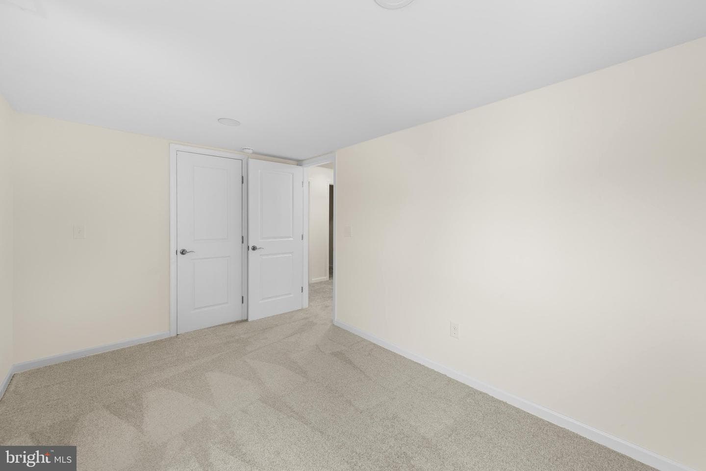 12 Burley Street photo 33