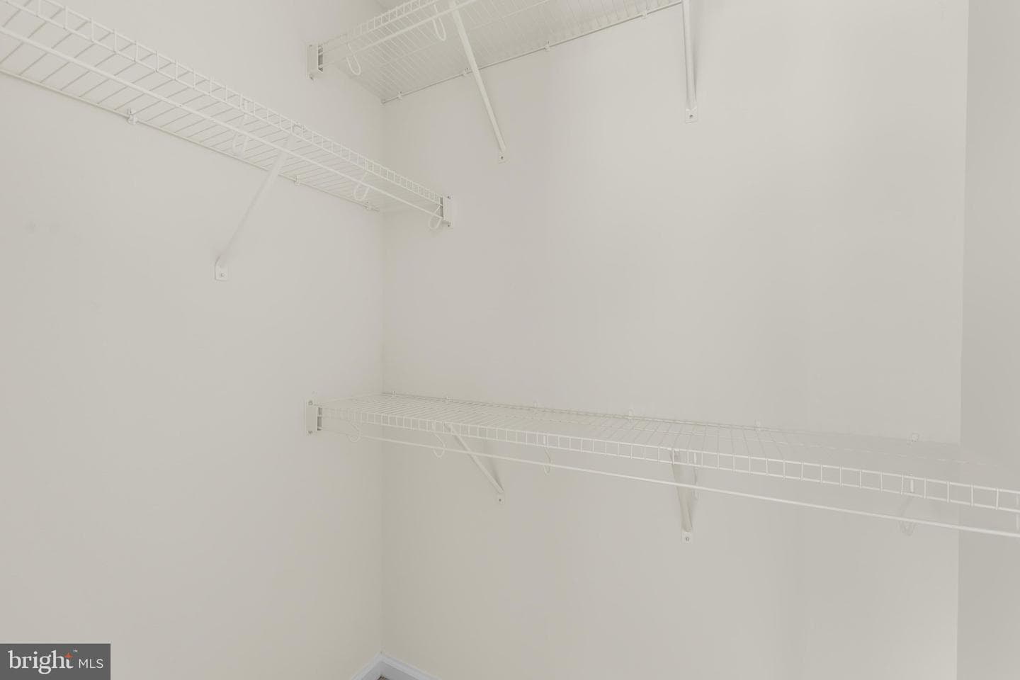 12 Burley Street photo 34
