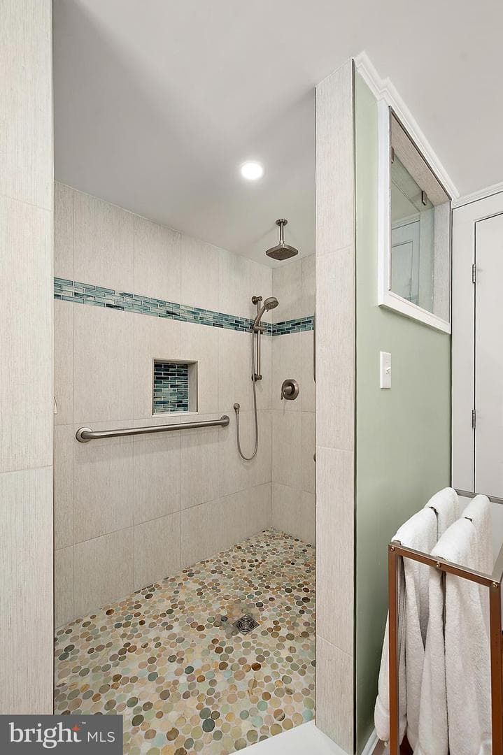 104 Bering Road photo 24