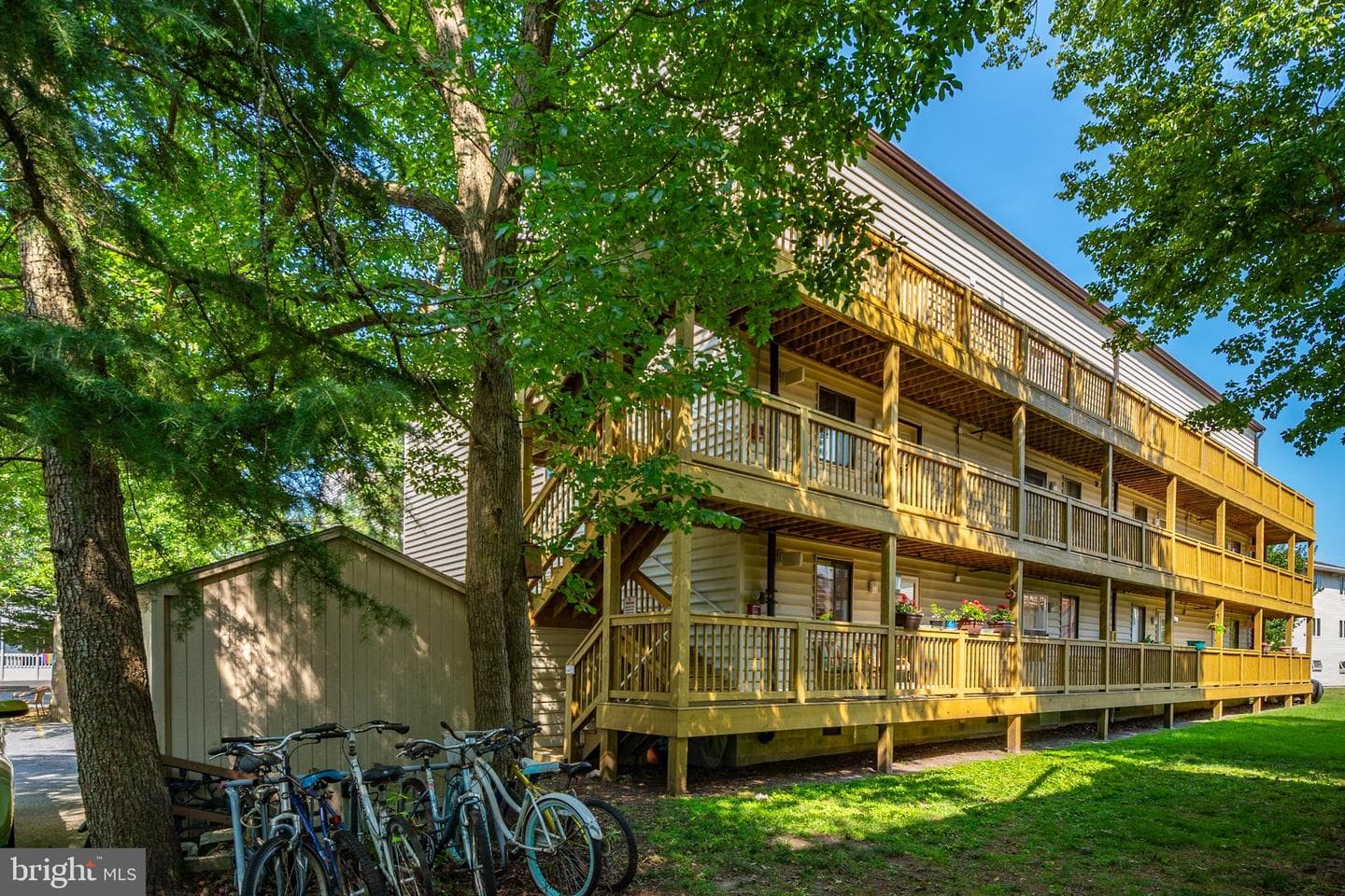 14300 Jarvis Avenue #b301 photo 39
