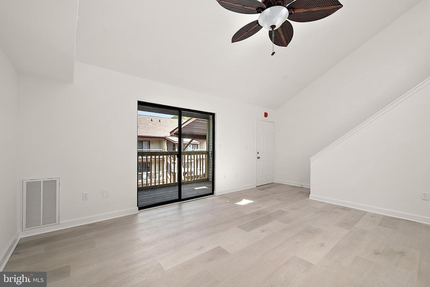 14300 Jarvis Avenue #b301 photo 5