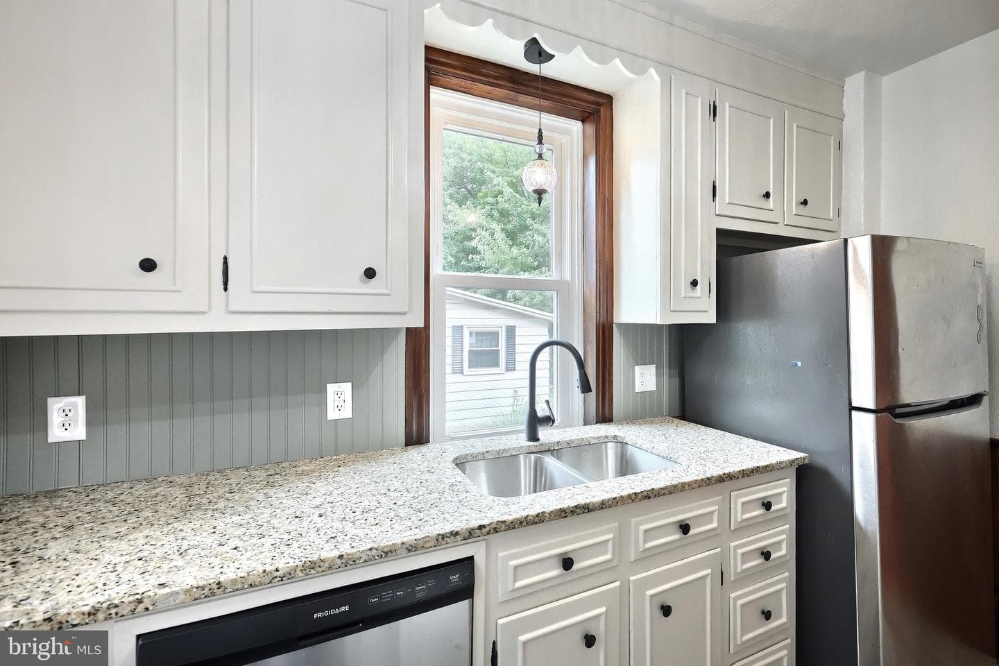 415 Lincoln Way West photo 14