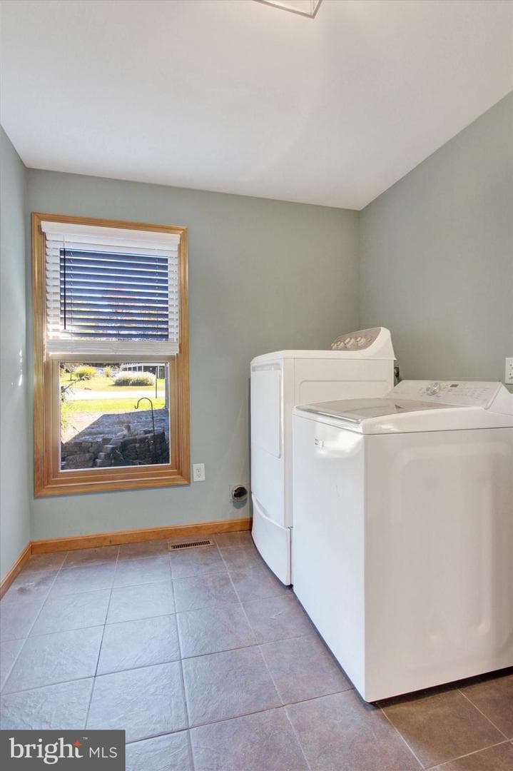 400 Lake Meade Drive photo 22