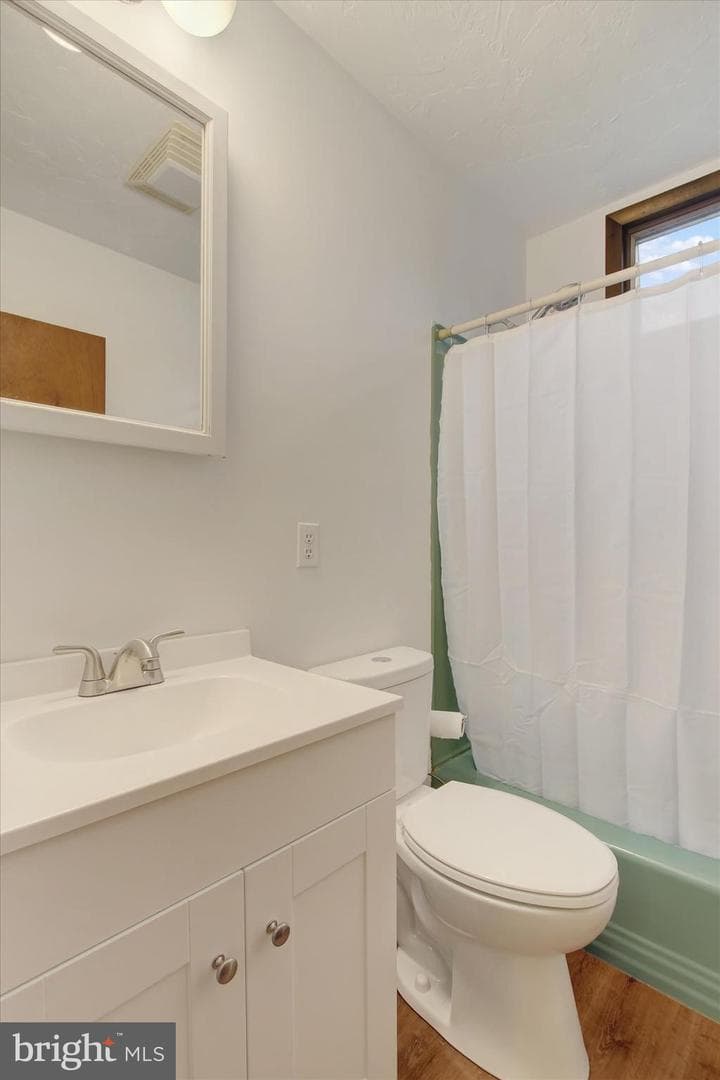 13 N Pine Street photo 19