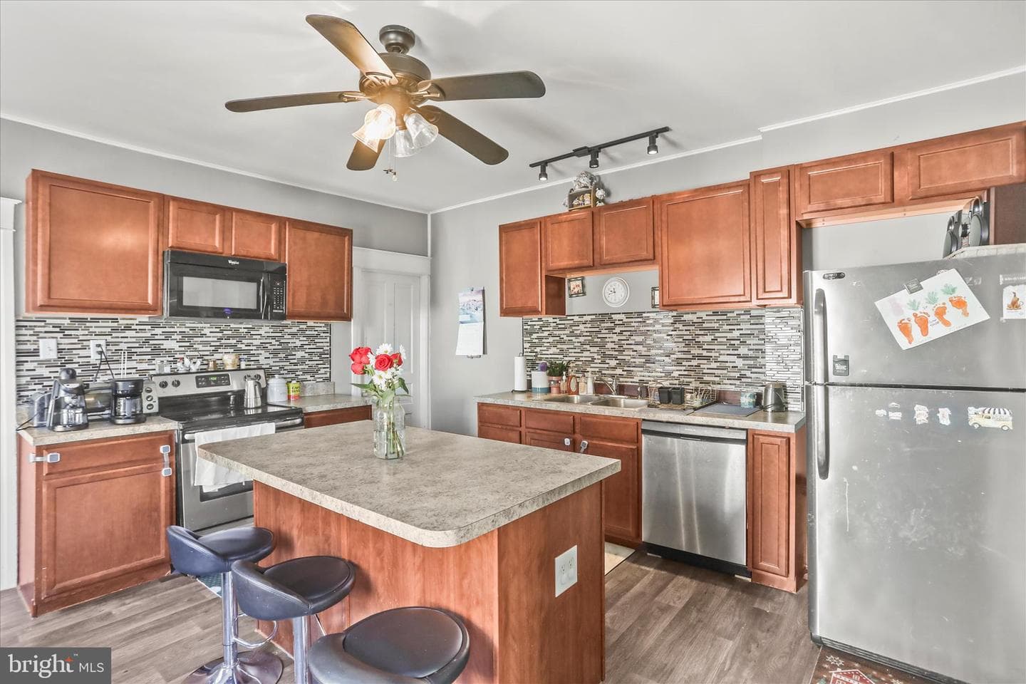 338 3rd Street photo 11