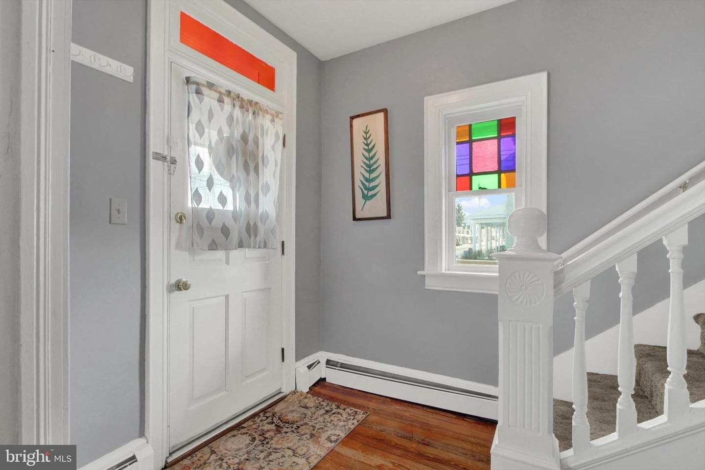 102 N Queen Street photo 4