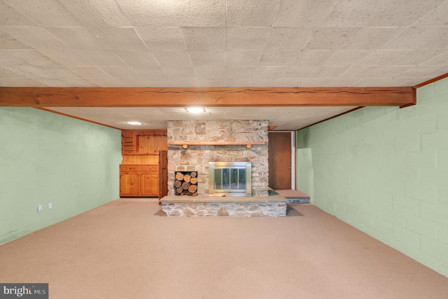 542 Hillcrest Place photo 13