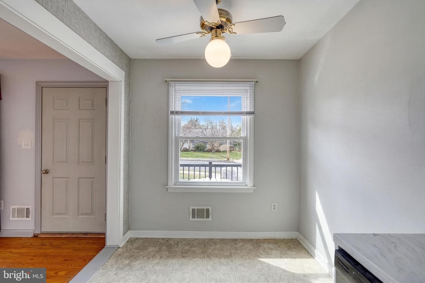 30 Lincoln Drive photo 19
