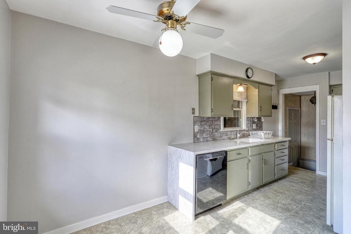 30 Lincoln Drive photo 23