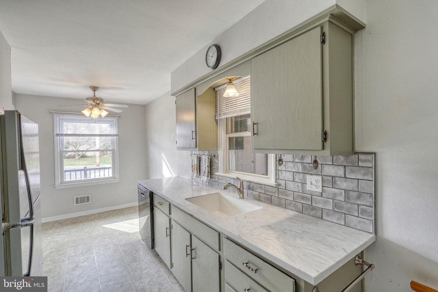 30 Lincoln Drive photo 27