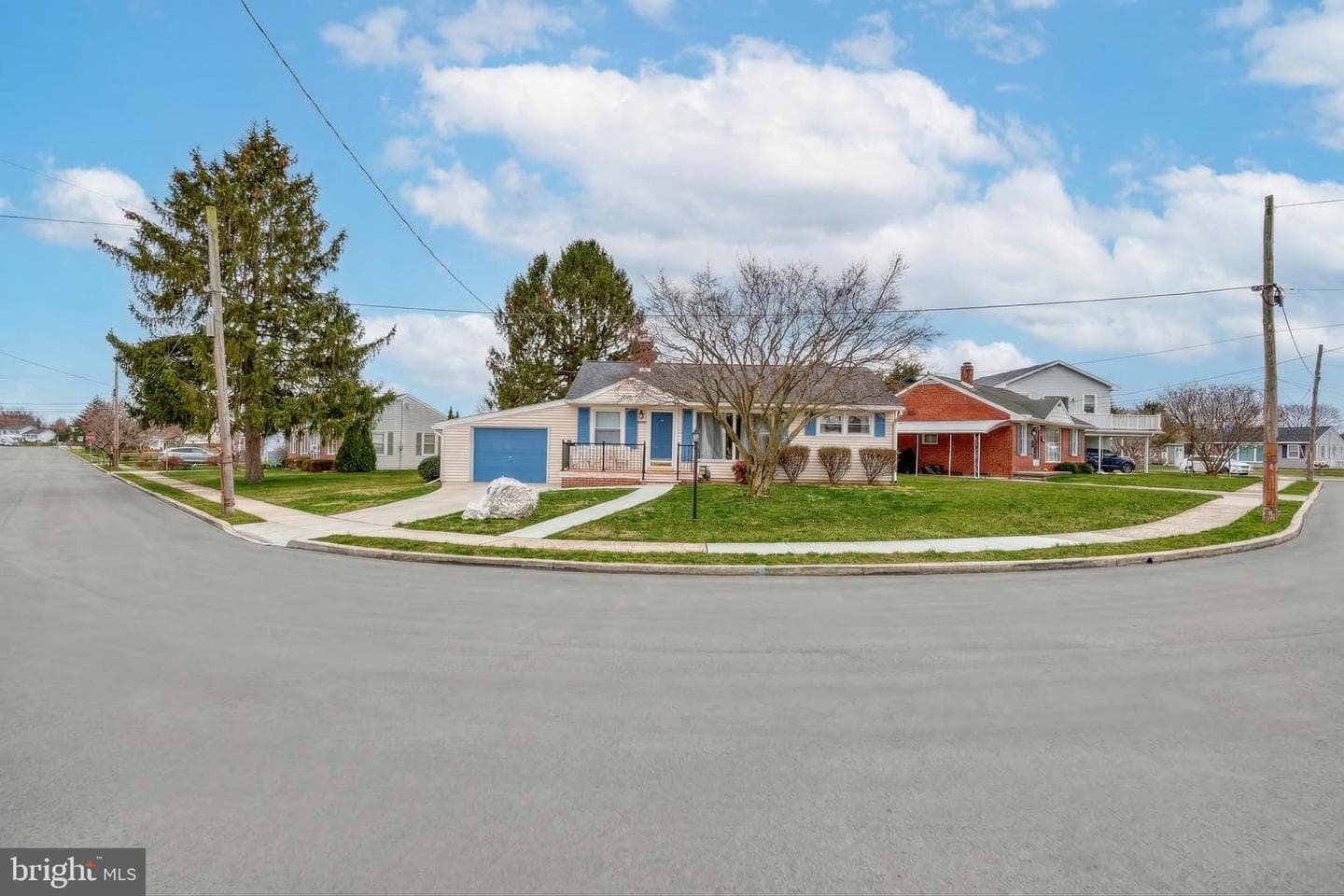 30 Lincoln Drive photo 3