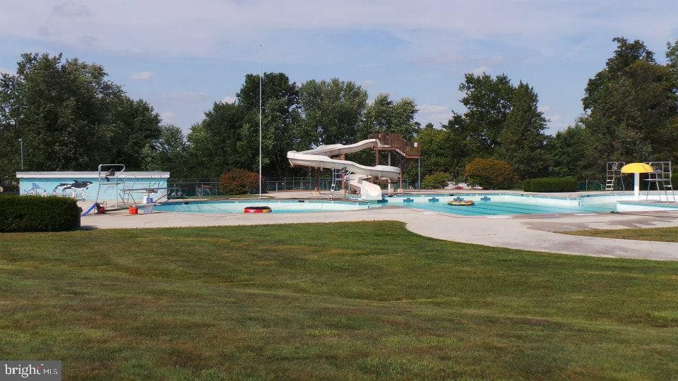 15 Sedgwick Drive photo 55