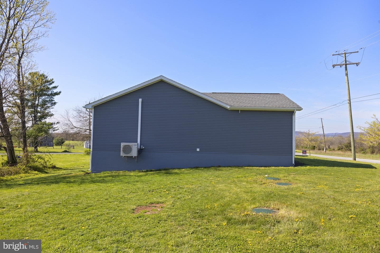 599 Hilltown Road photo 6