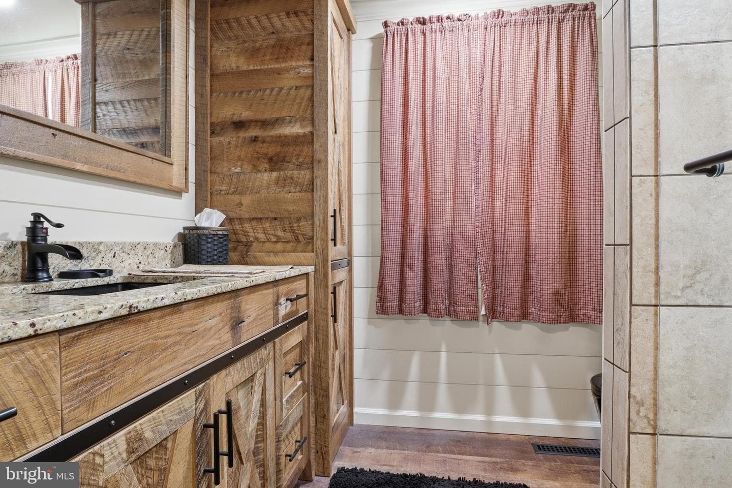9 Pine Lane photo 20