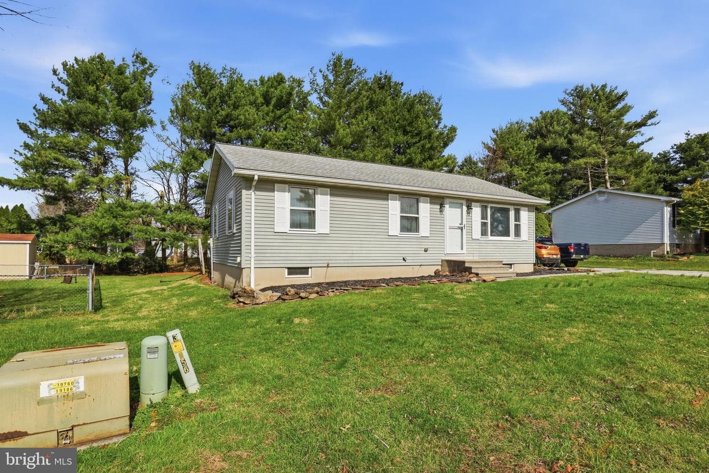 9 Pine Lane photo 4