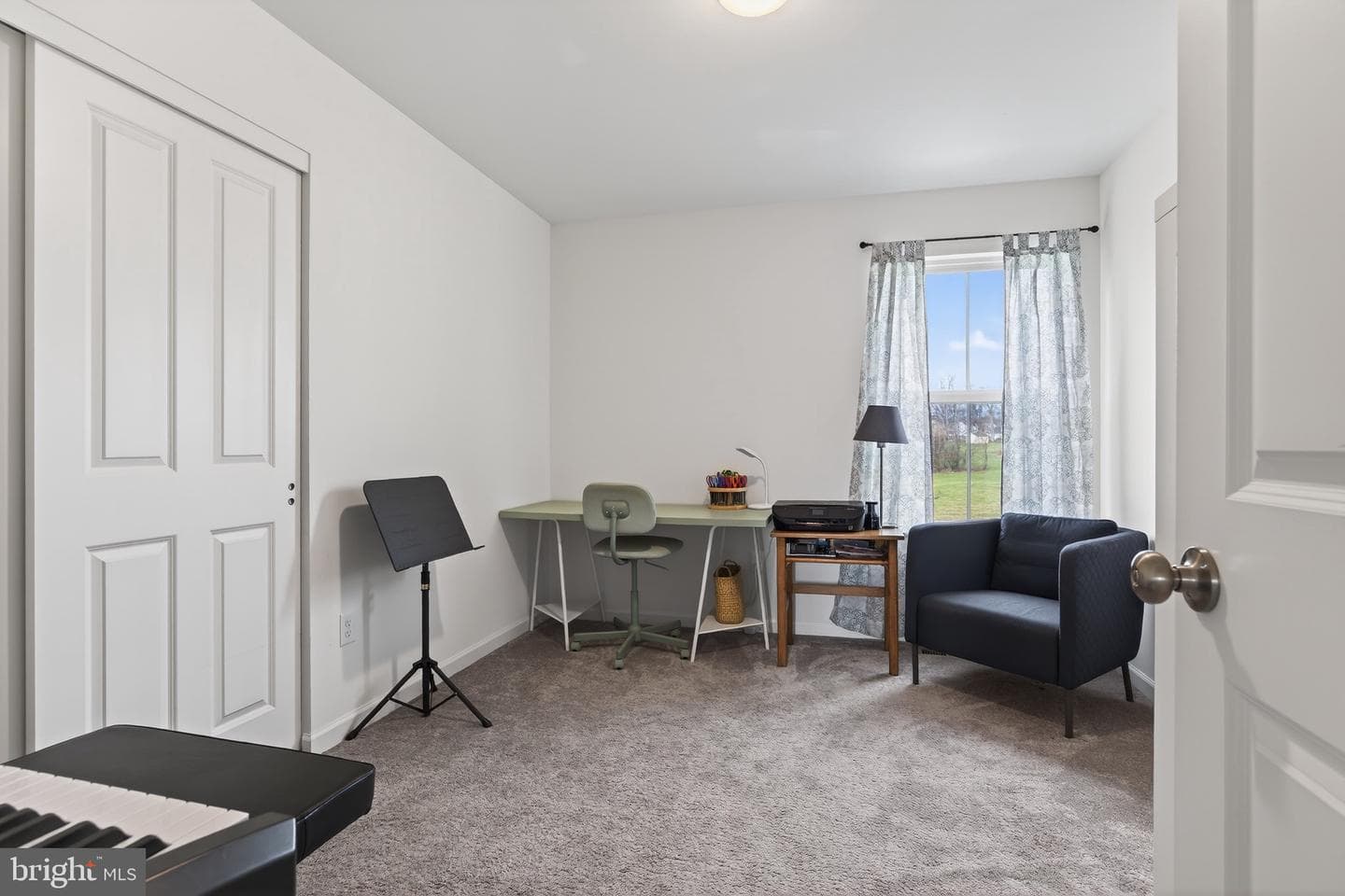52 Holly Court photo 29