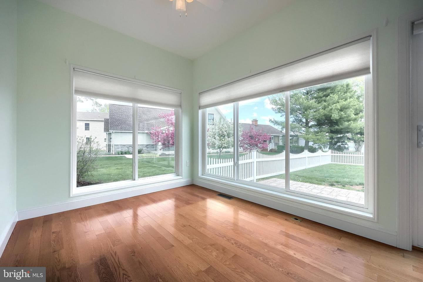 16 Hines Drive photo 40