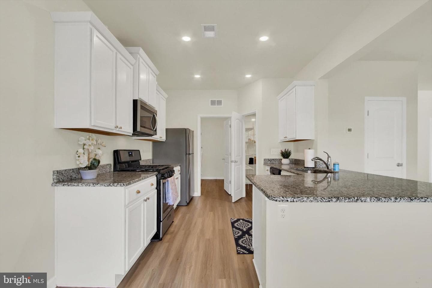 251 Piedmont Way photo 10