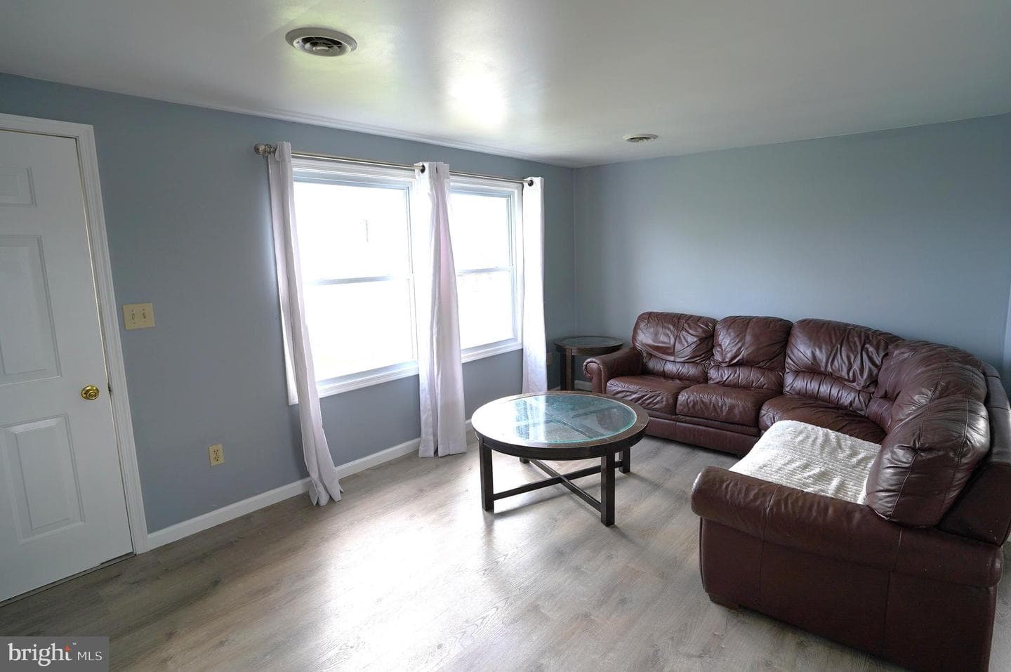 85 E Locust Lane photo 5