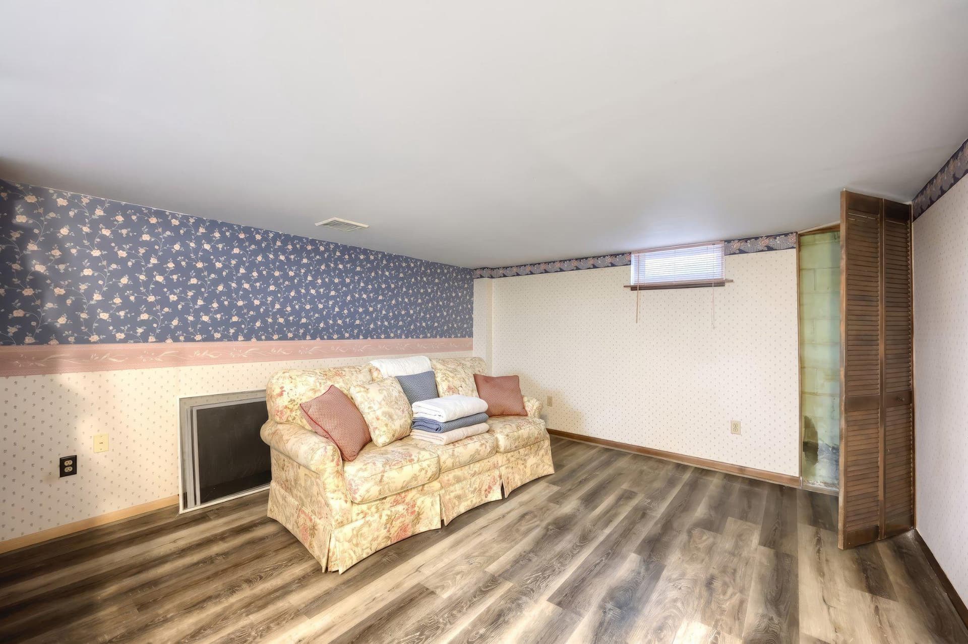 410 Diller Road photo 35