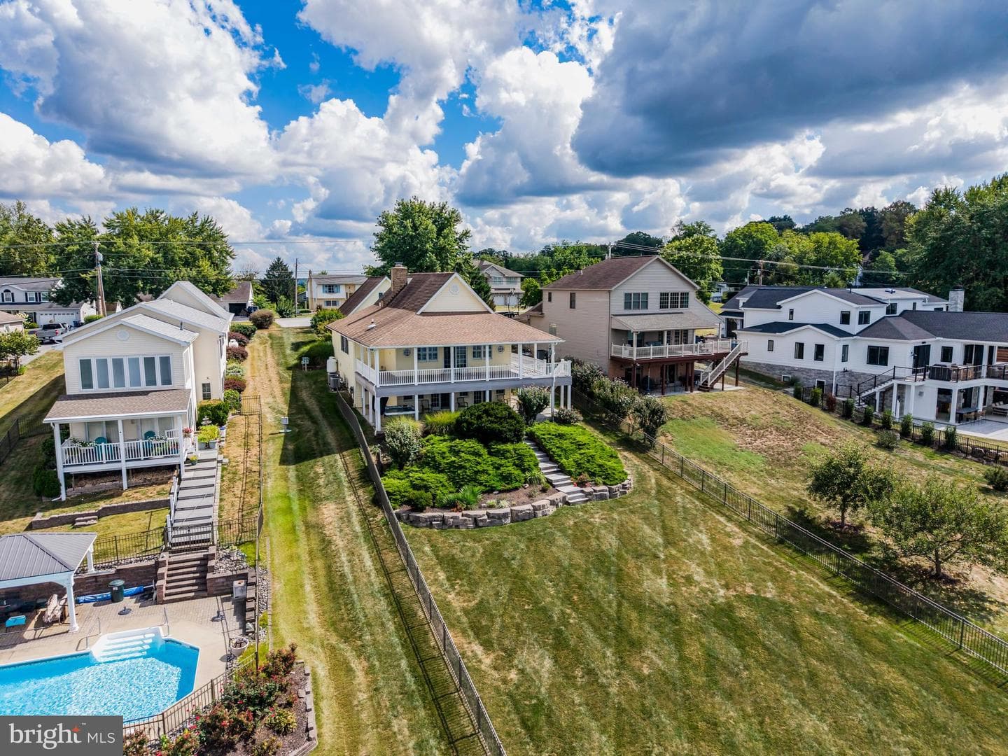 46 Lake Meade Drive photo 32