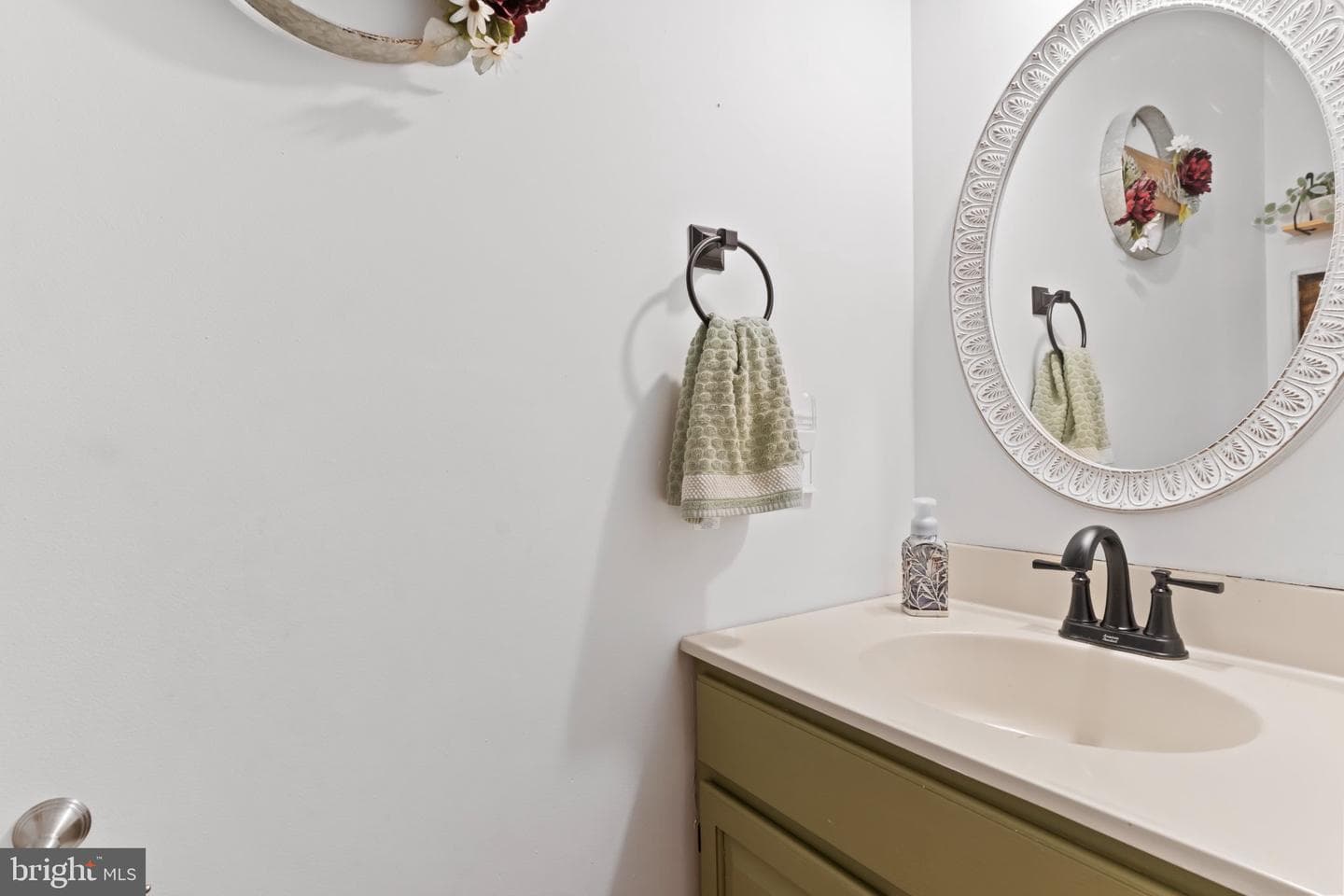 148 Branch Circle photo 18