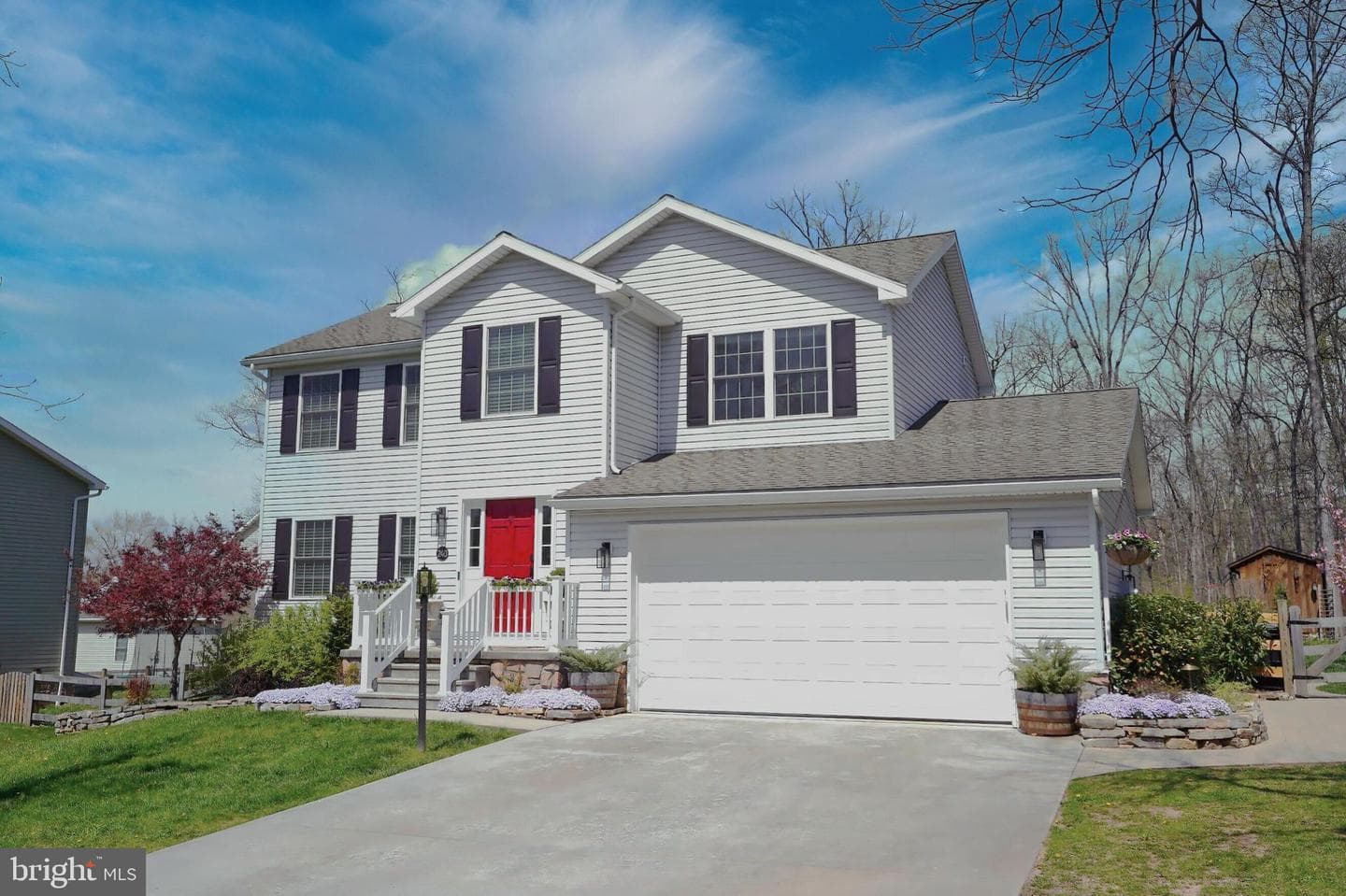 240 Twin Lakes Drive photo 2