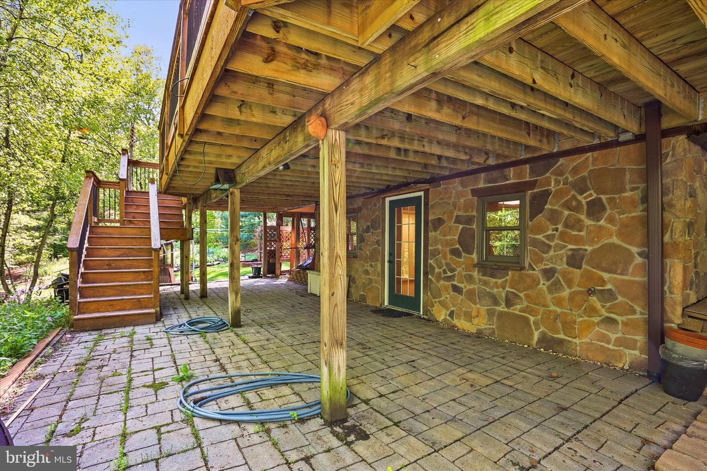 166 Woodview Road photo 22
