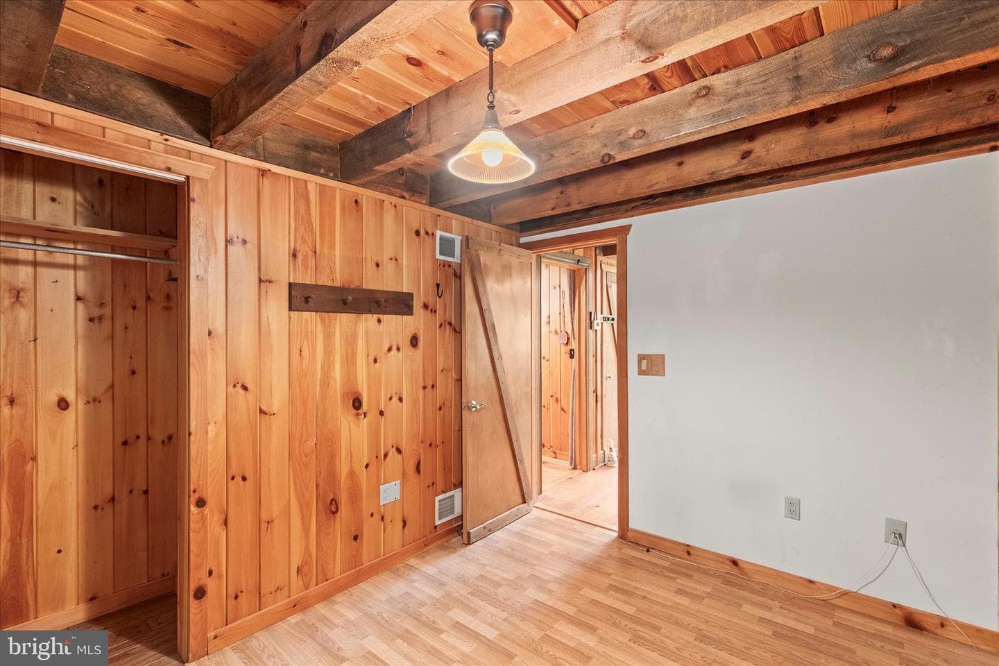 166 Woodview Road photo 28