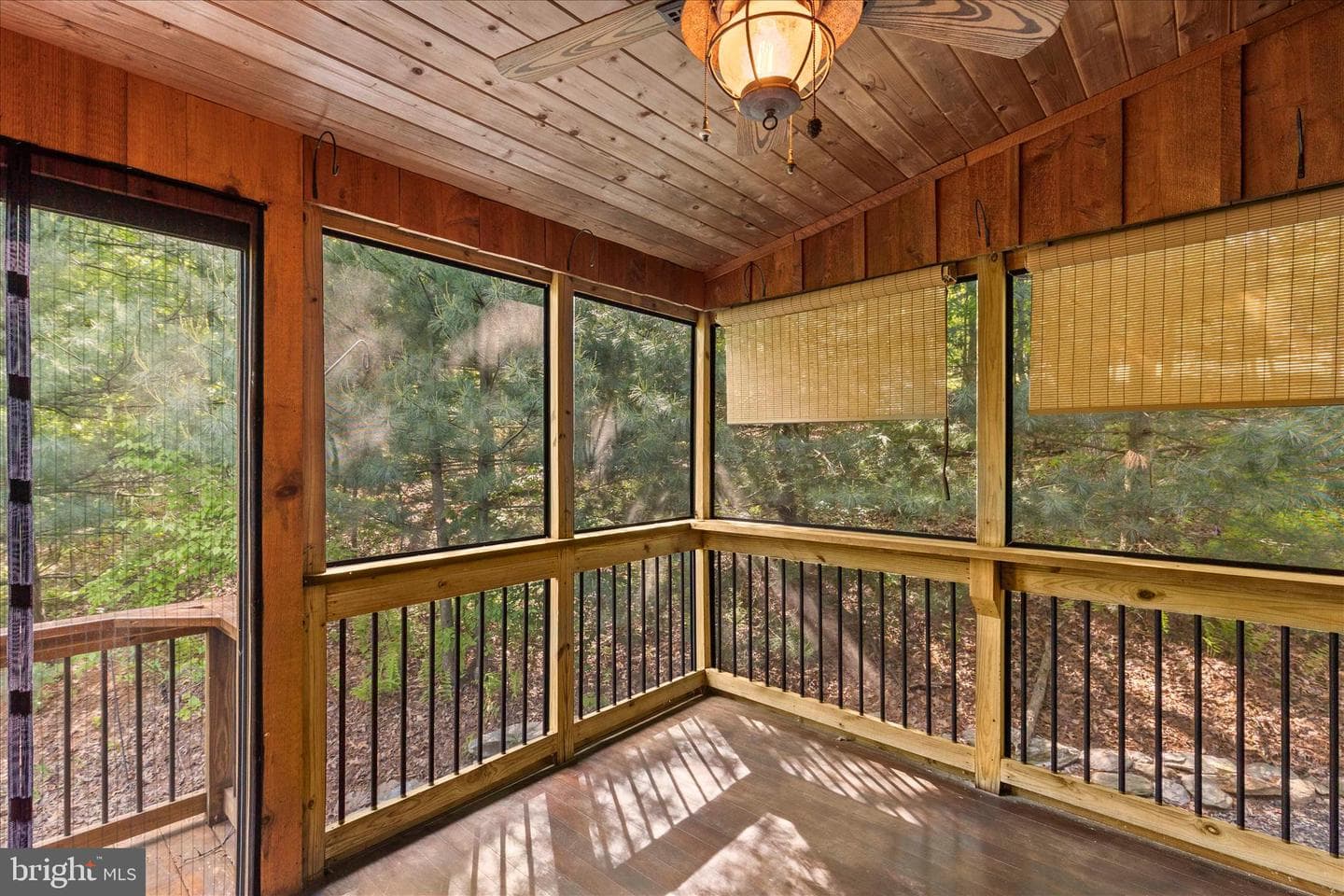166 Woodview Road photo 47