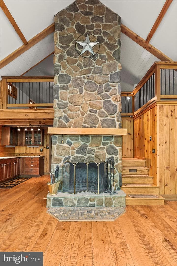 166 Woodview Road photo 55