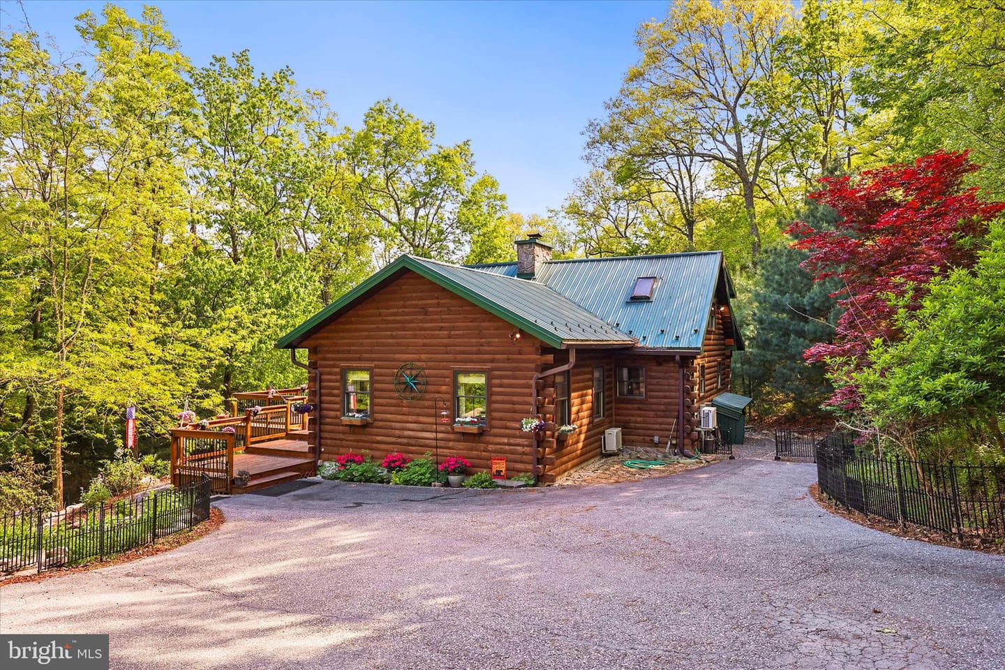 166 Woodview Road photo 8