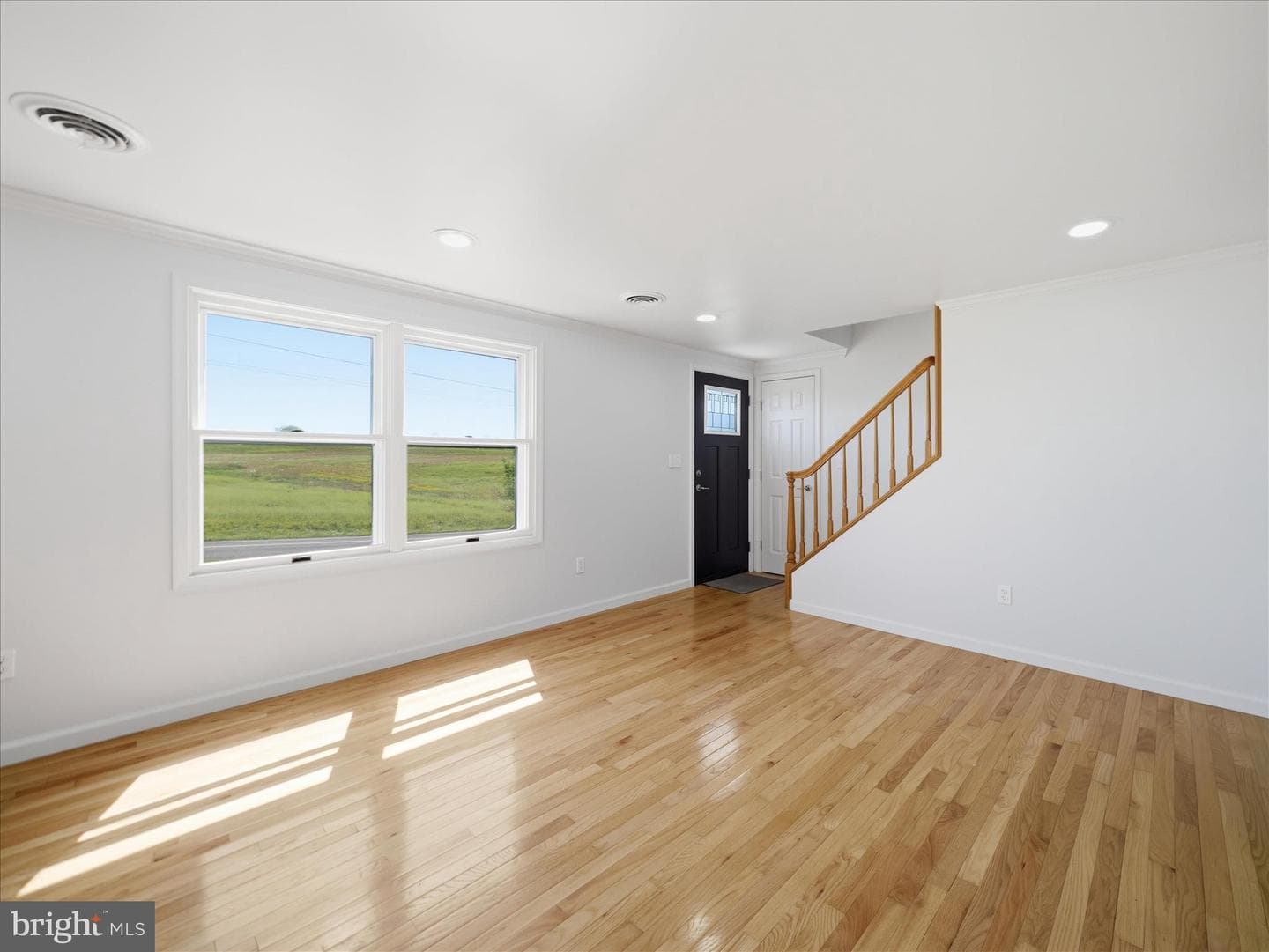 115 White Church Road photo 4