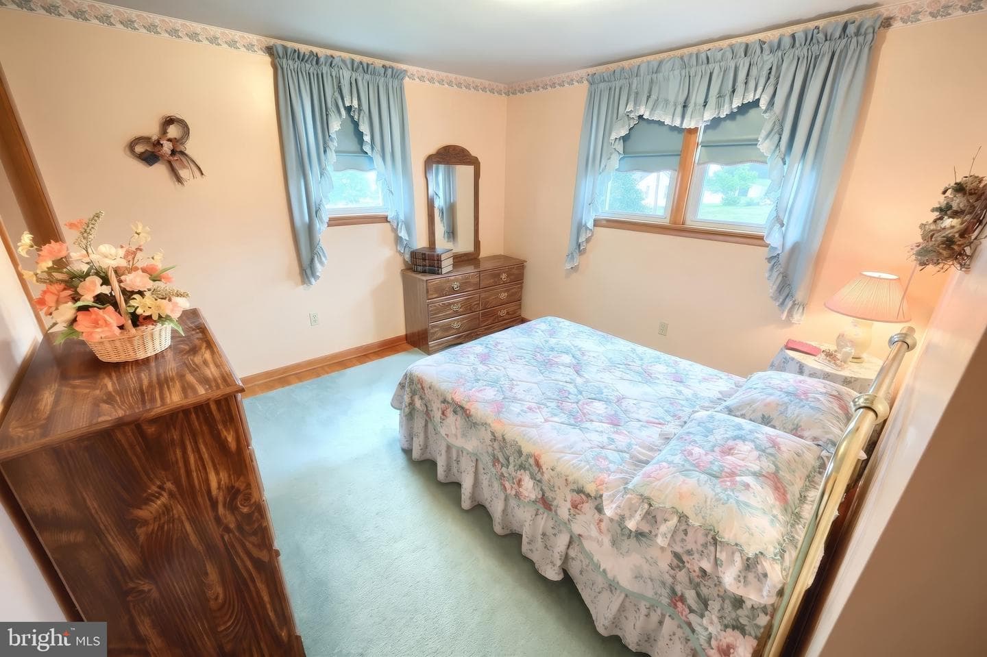 60 Meadow Lane photo 17