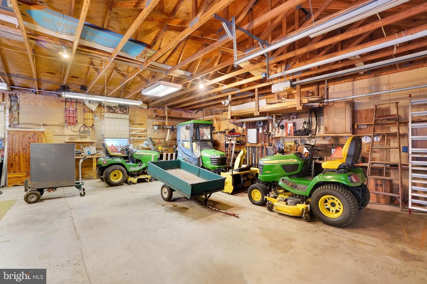 315 700 Road photo 15