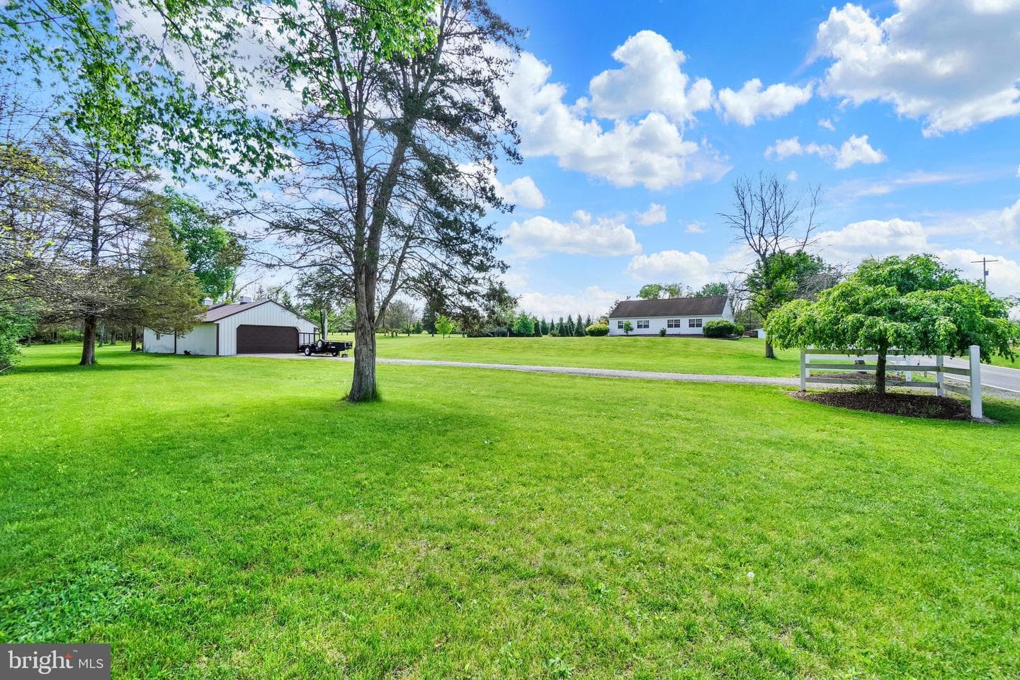 315 700 Road photo 26