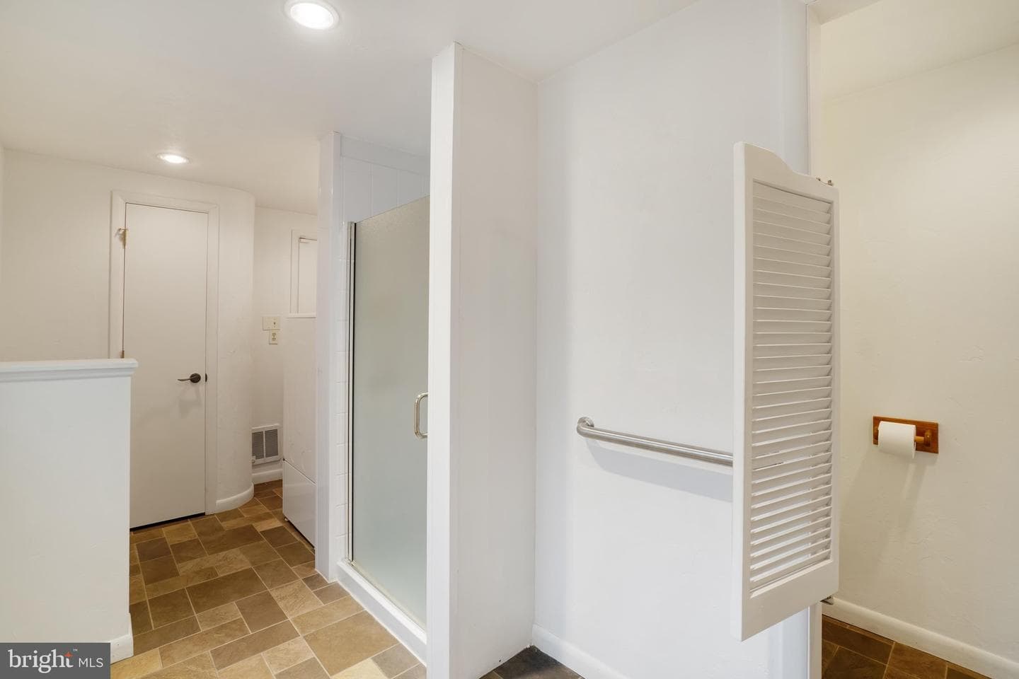 315 700 Road photo 52