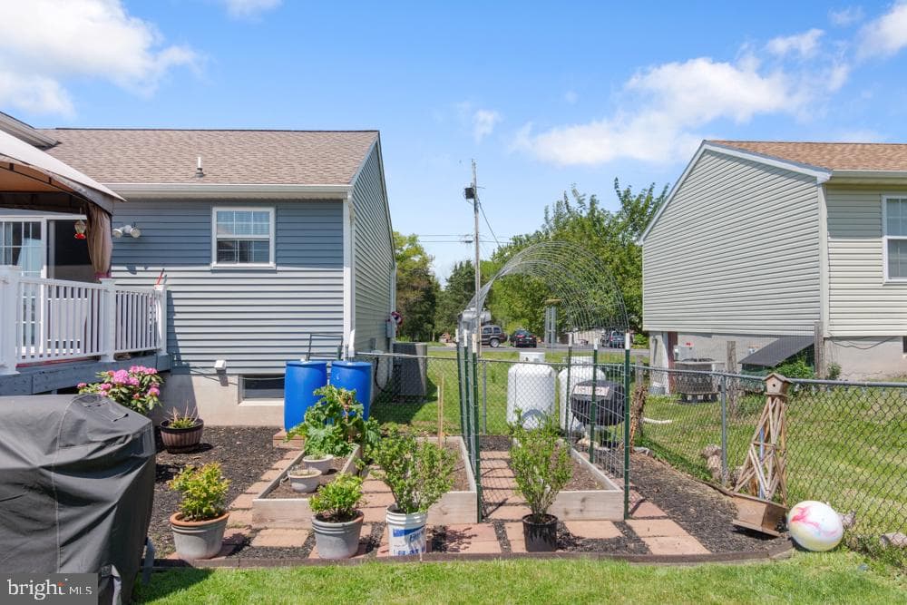 680 Grant Drive photo 35