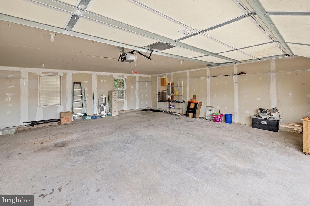602 Pine Tree Lane photo 15